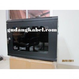 19" Wallmounted 6u Depth 500mm, Single Door