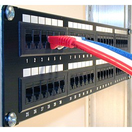 AMP Patch Panel 48 Port Cat 5e LOADED Modular